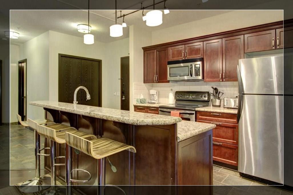 B&B Grand Rockies Resort 2Br 1Pullout Canmore Buitenkant foto