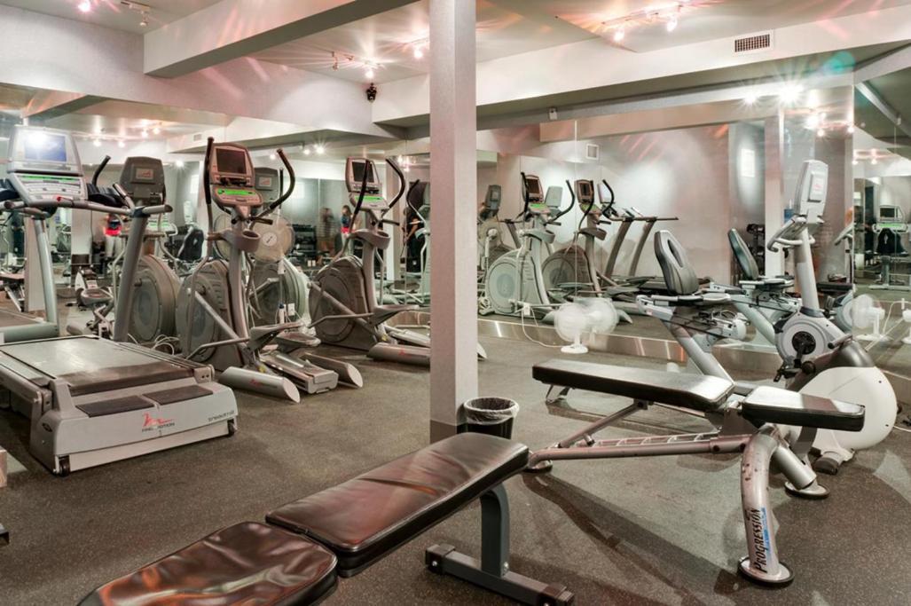 B&B Grand Rockies Resort 2Br 1Pullout Canmore Buitenkant foto